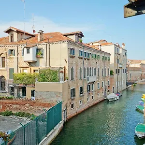 Dolcevita N 465 Biennale Apartment Venice