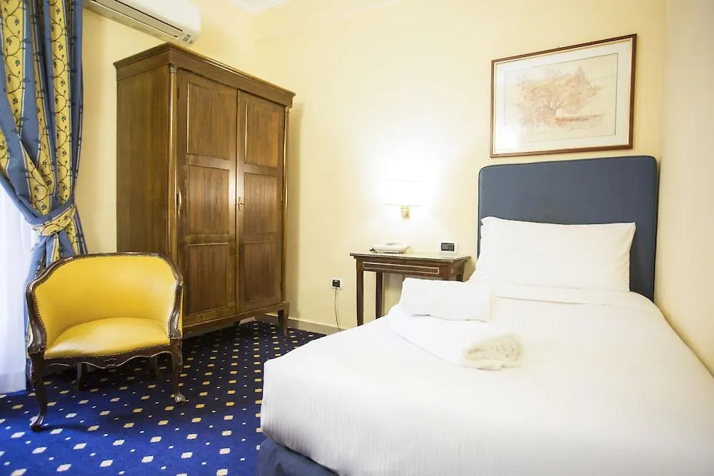 Hotel Napoleon Rome